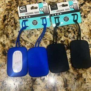 2 sets or 2 pack luggage tags. Brand new never used.